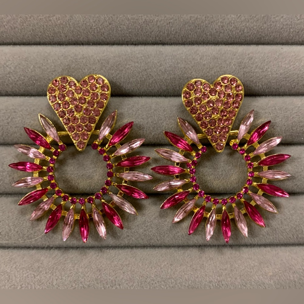 💗 Heart Sunburst Stud Earrings - Picture 4 of 10